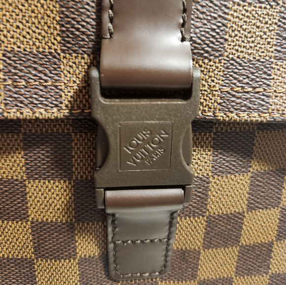 Louis Vuitton Damier Ebene Pochette Melville Crossbody Shoulder Bag - Picture 8 of 13